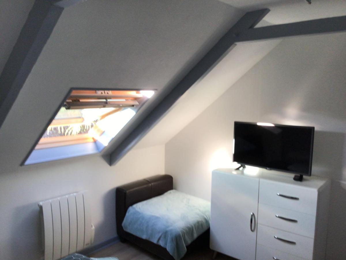 Maison En Pierre A La Campagne Proche De La Mer Plourhan Exteriör bild